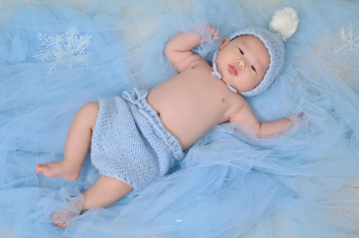 迁安市三个月宝宝挠耳朵 迁安市三个月宝宝挠耳朵